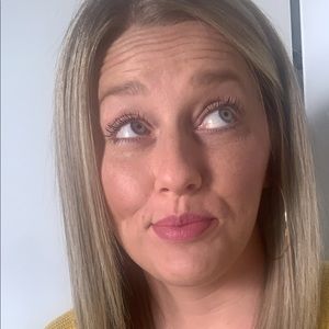 Meet your Posher, Lacy